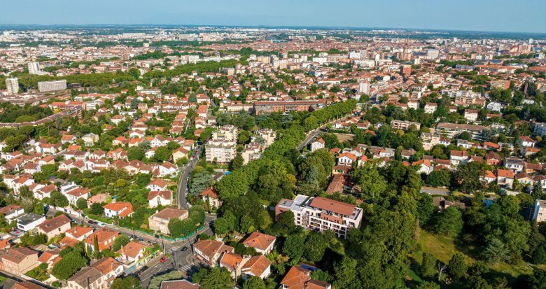 Achat / Vente immobilier neuf Toulouse cœur Cote Pavée et proche future ligne C (31000) - Réf. 9335